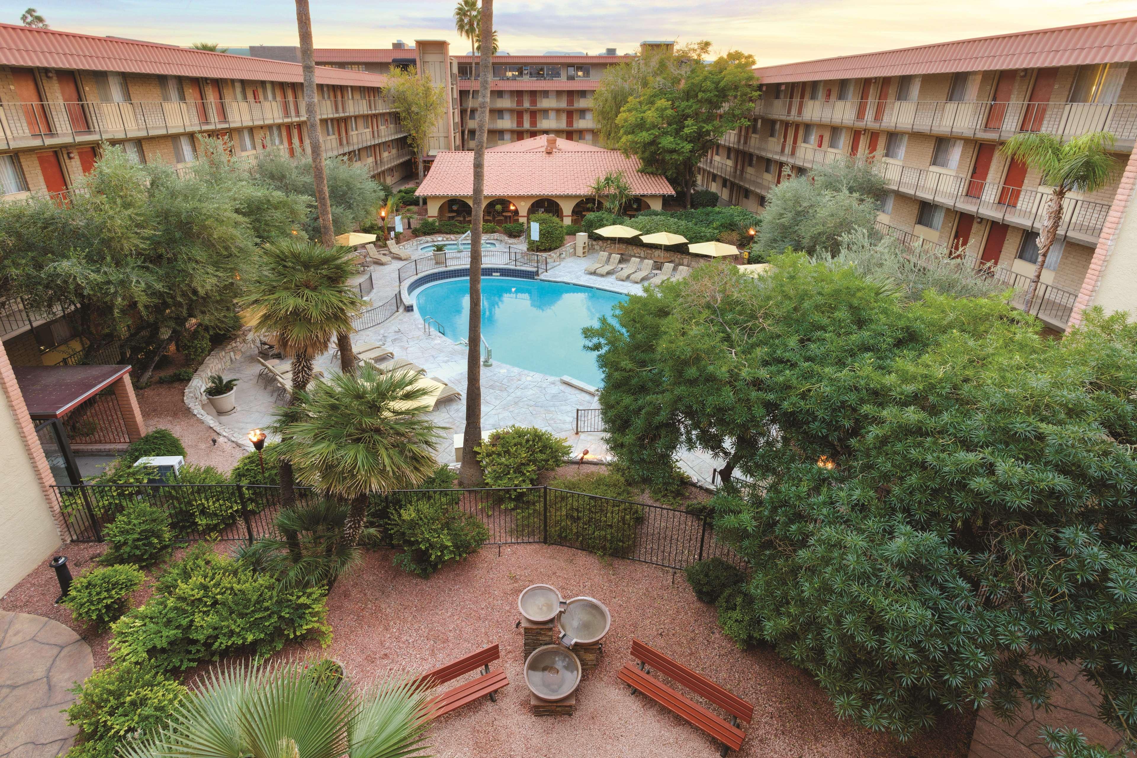 Motel 6 Phoenix, Az - Sky Harbor Exterior photo
